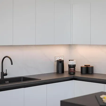 Athena's Lemon Grove Glyfada Apartment Athens